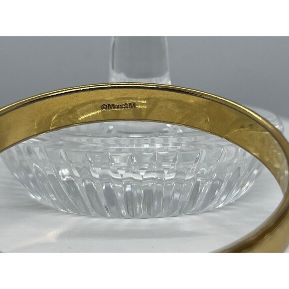 Vintage Monet M Signed Textured Gold Tone Etched Bangle Bracelet - Picture 6 of 6